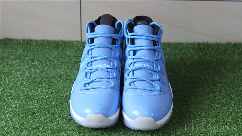 Air Jordan 11 Retro Pantone Blue